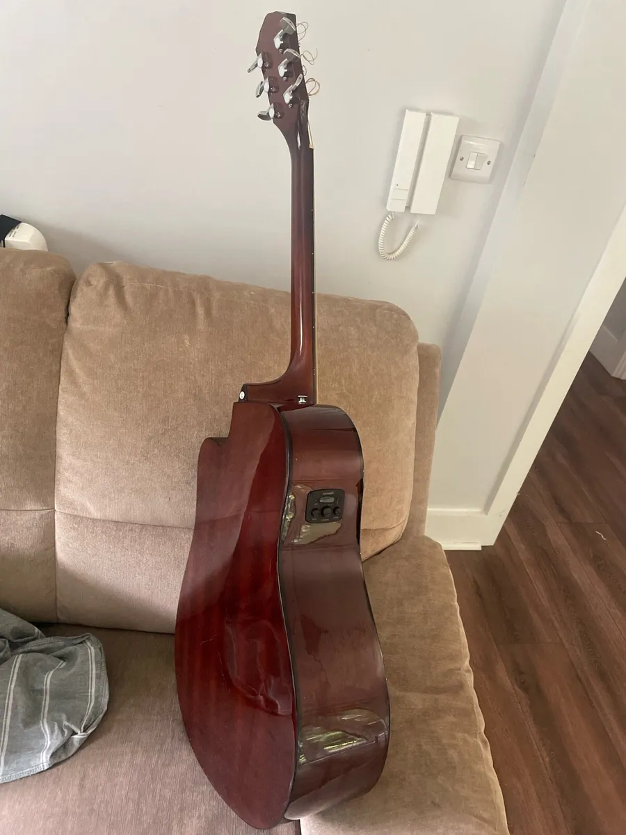 Fender guitar and gator case - Image 2