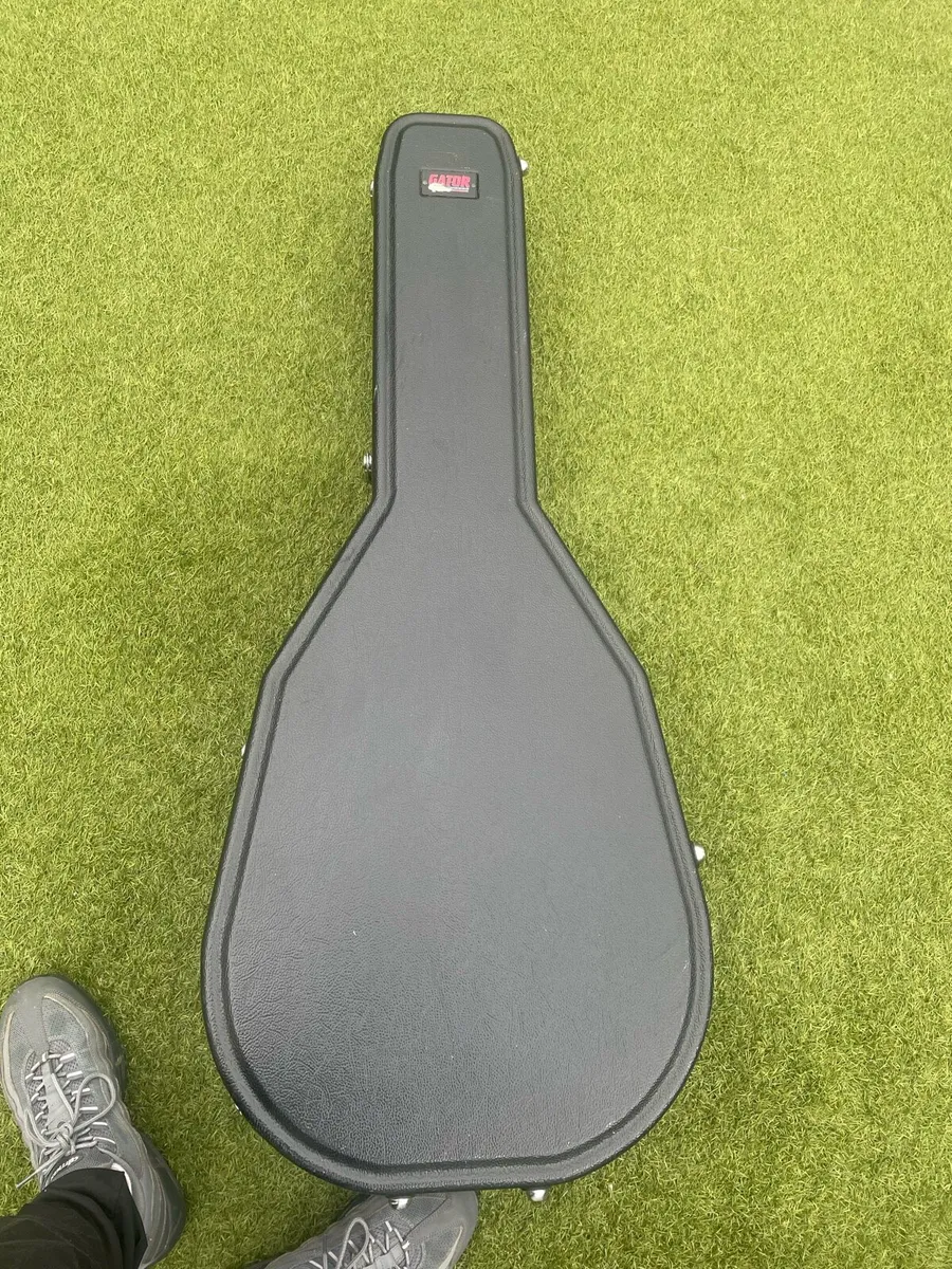 Fender guitar and gator case - Image 3