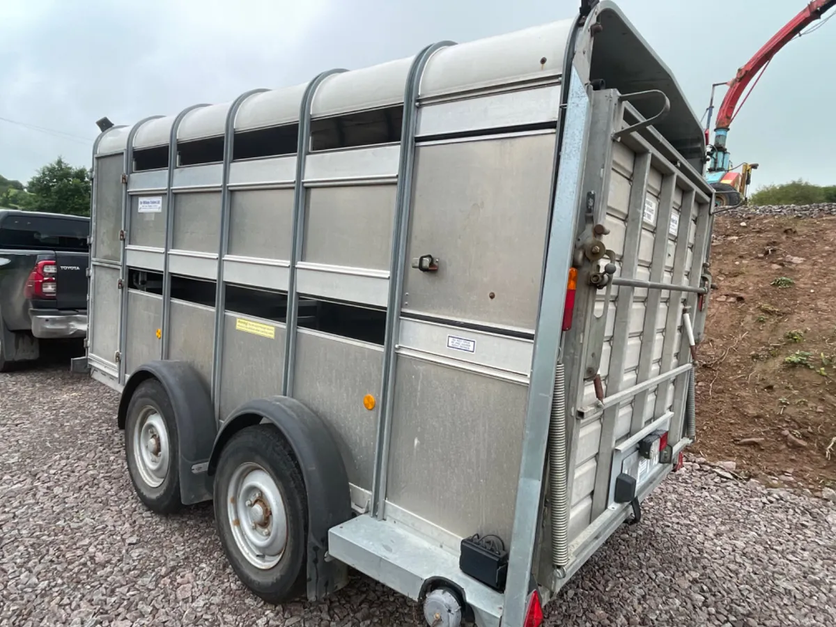 Ifor Williams 12ft x 5ft 10” cattle trailers - Image 4