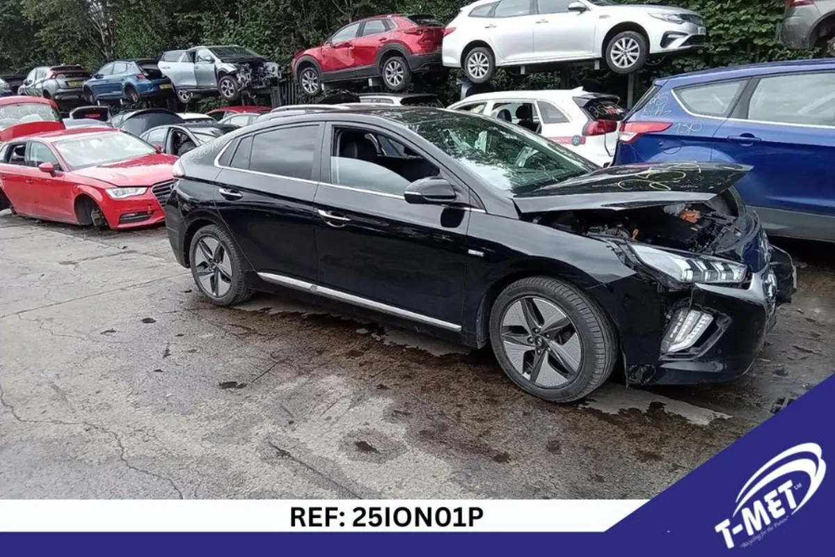 2020 HYUNDAI IONIQ BREAKING FOR PARTS - Image 4