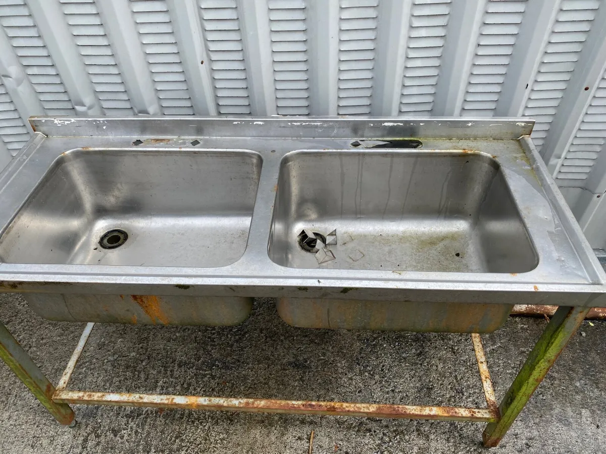 Stainless steel sinks - Image 2