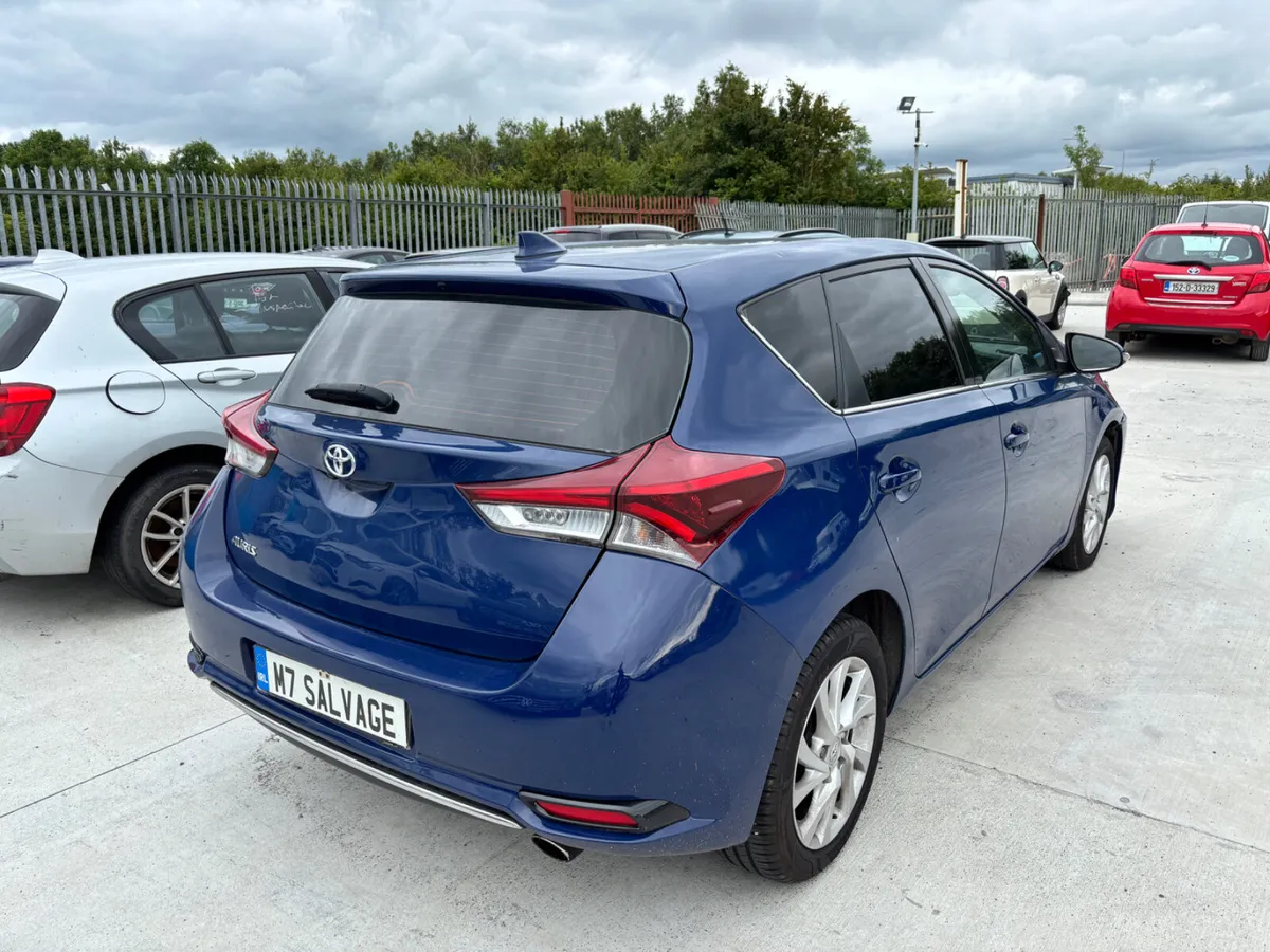 17 Auris d4d NCT 1/27 Drives 180km - Image 3
