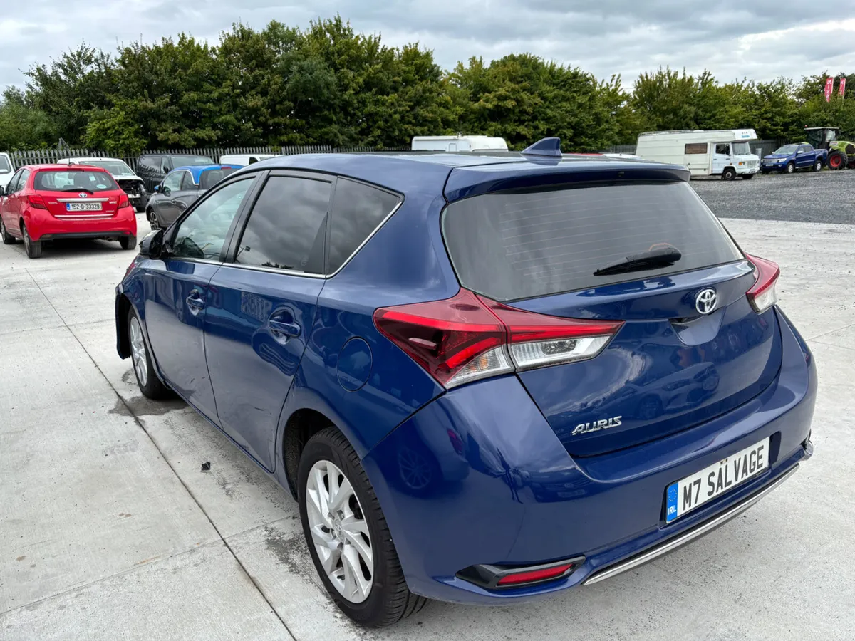 17 Auris d4d NCT 1/27 Drives 180km - Image 4