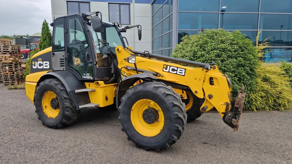 2013 JCB TM320S - Image 2