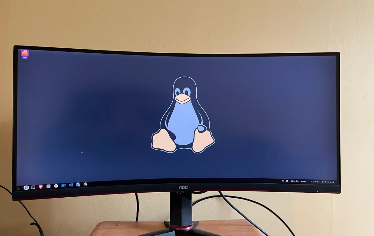 AOC Gaming CU34G2X 34-inch WQHD Curved Monitor - Image 1