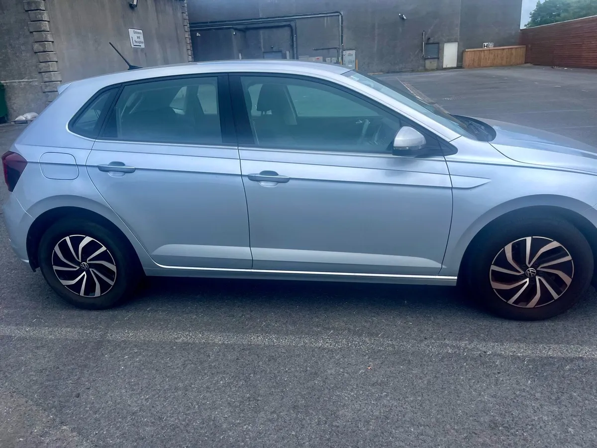 volkswagen Polo - Image 4
