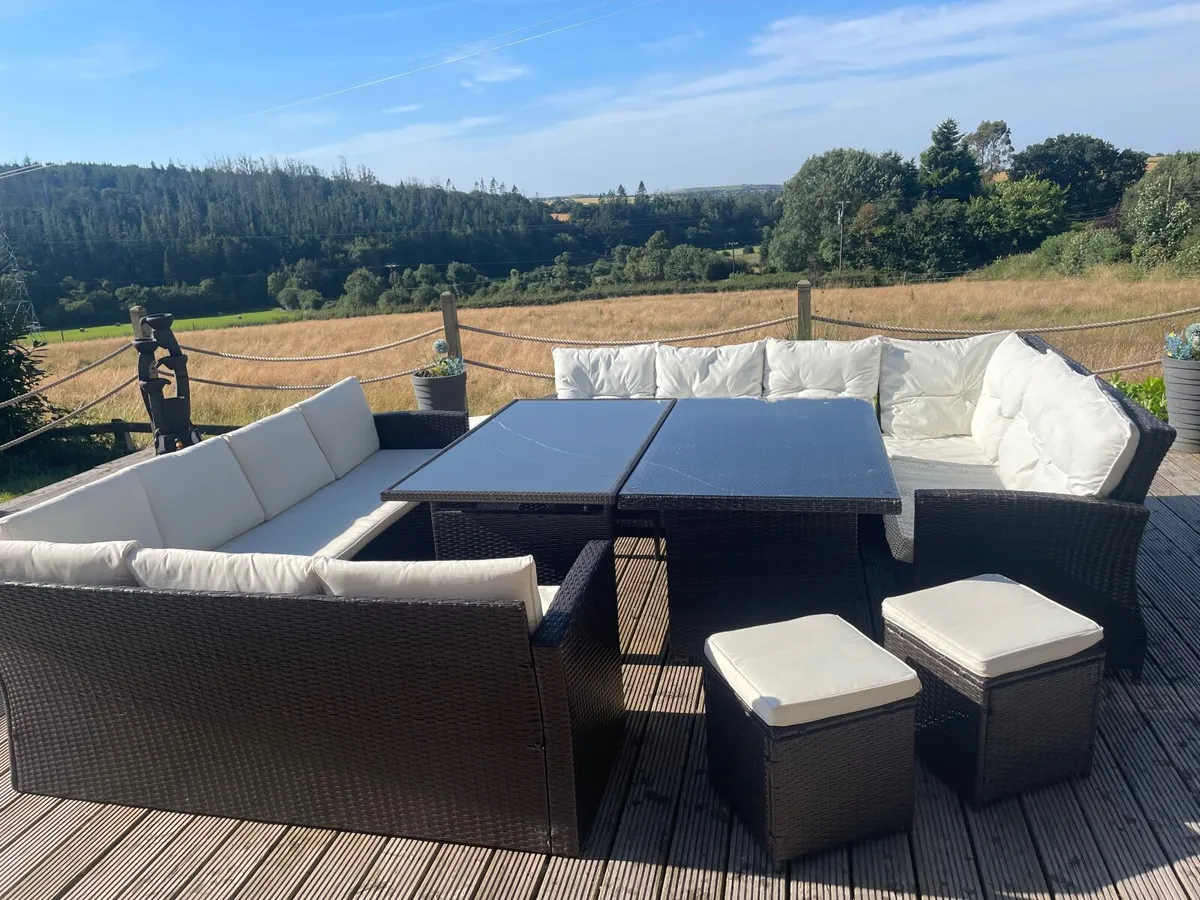 Garden Furniture. - Image 1