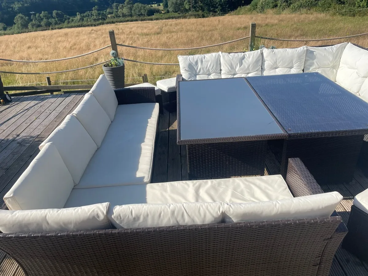 Garden Furniture. - Image 2