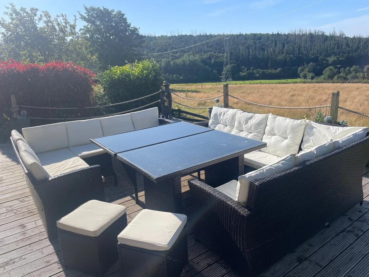Garden Furniture. - Image 4