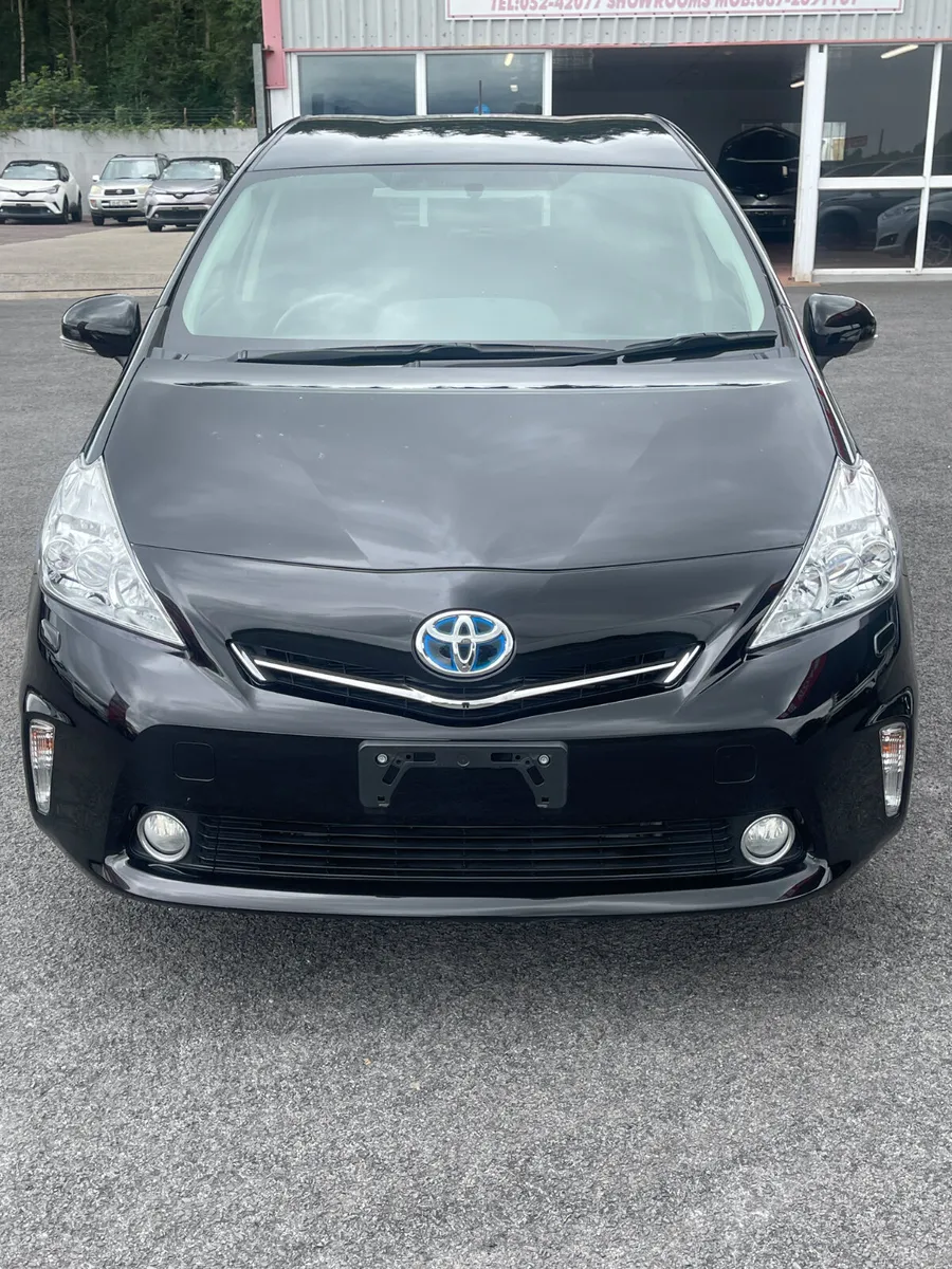 Toyota Prius alpha 2014-1 7 seater - Image 2