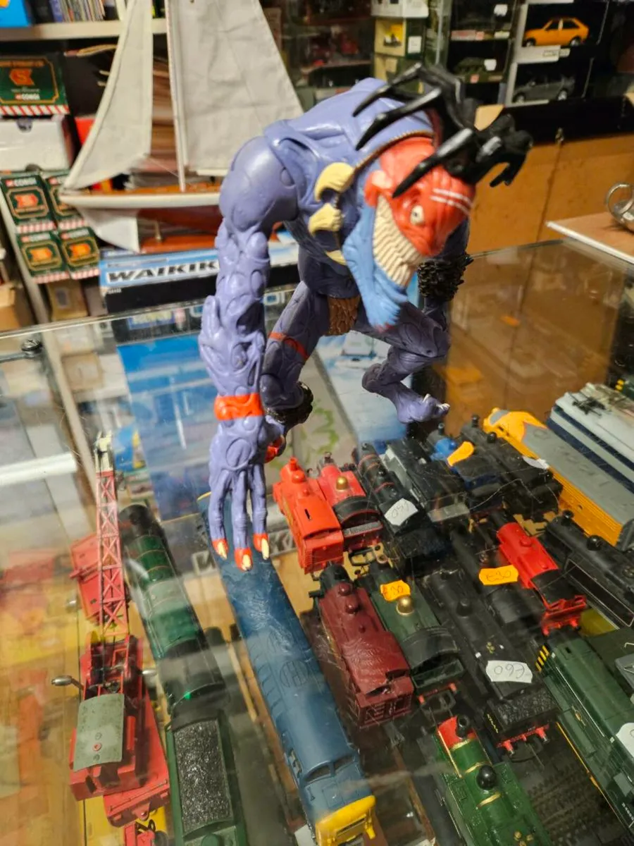 Vintage Small Soldiers Figure - Image 2