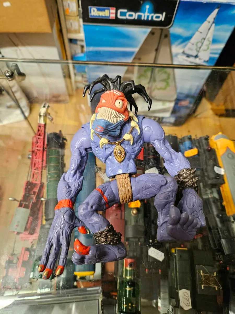 Vintage Small Soldiers Figure - Image 4