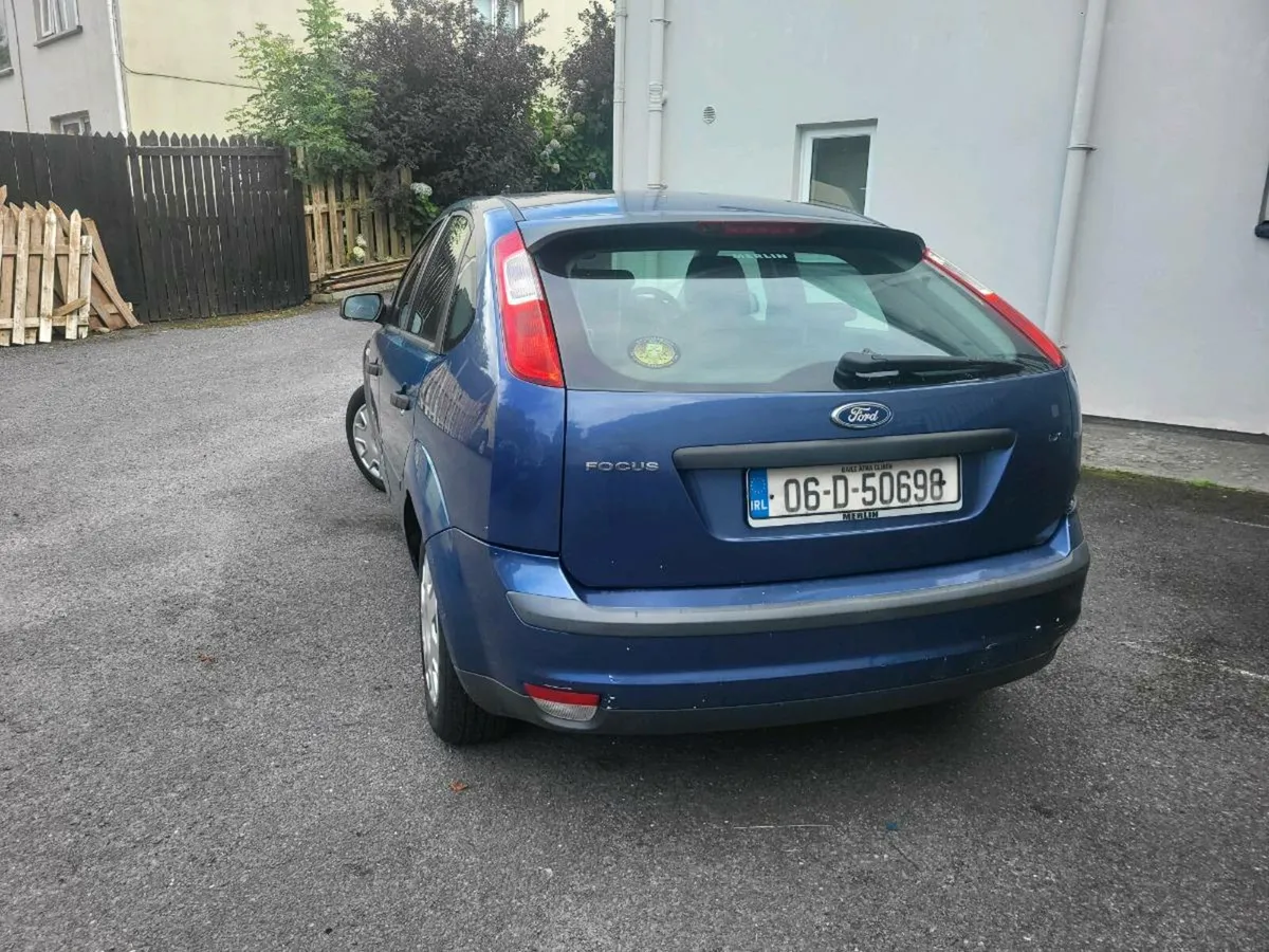Ford Focus 06 - Image 4