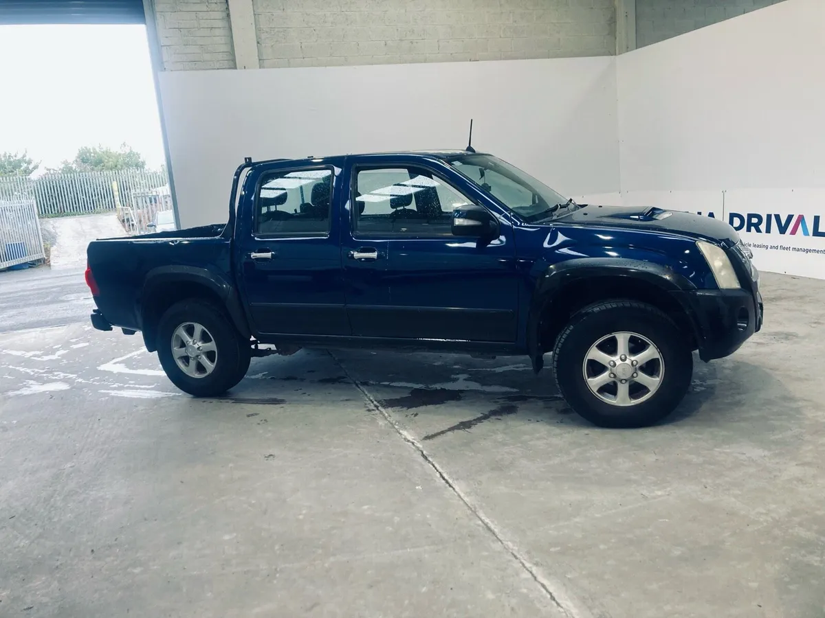 Isuzu Dmax - Image 1