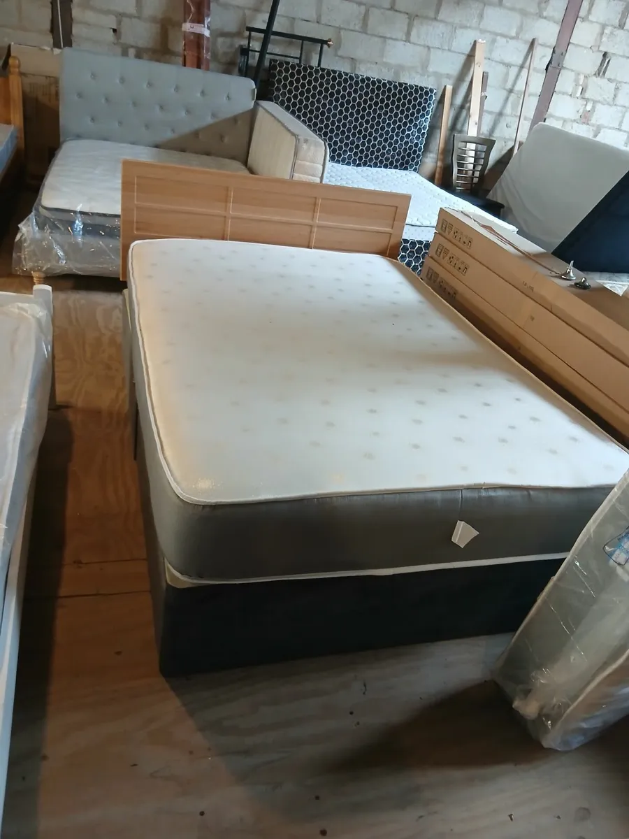 Beds. Beds - Image 4