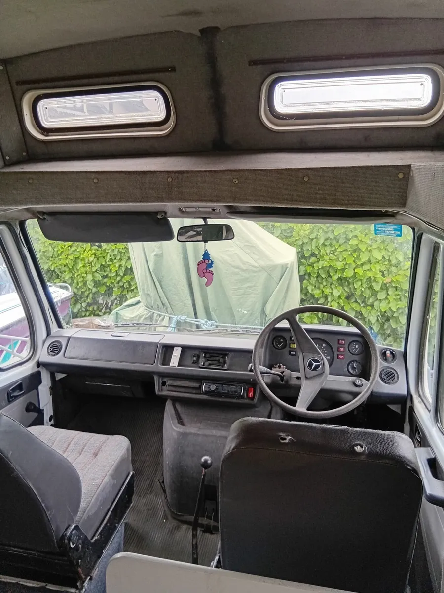 Motorhome - Image 4