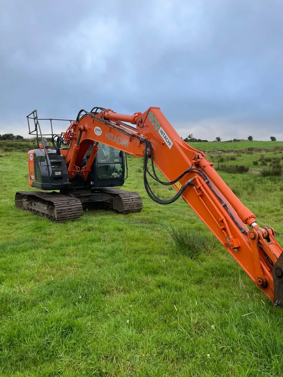 Hitachi  Zaxis 135 - Image 2