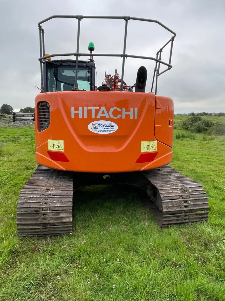 Hitachi  Zaxis 135 - Image 3