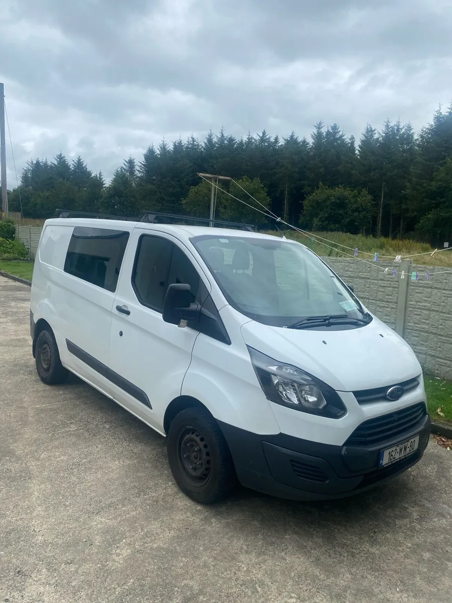 Ford crew cab van - Image 1