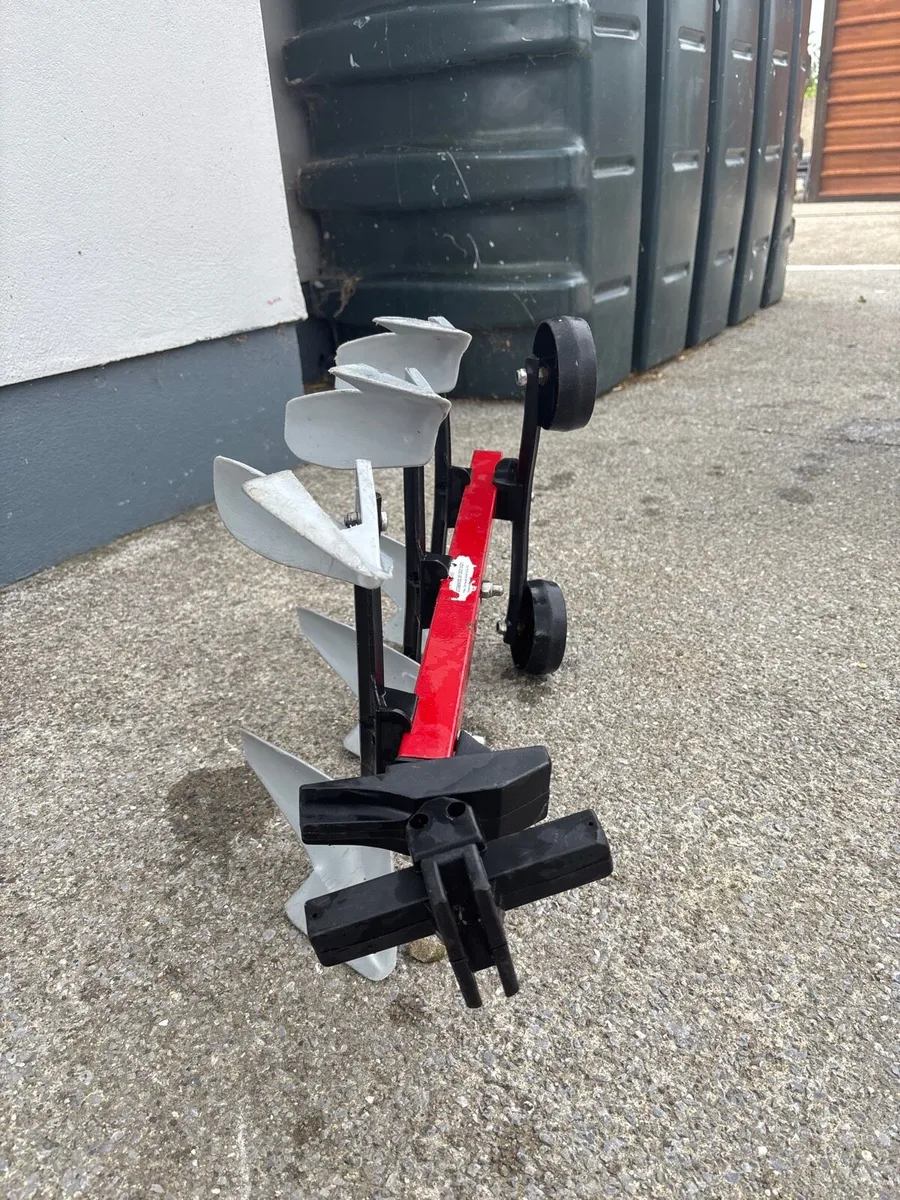 Toy plow - Image 3