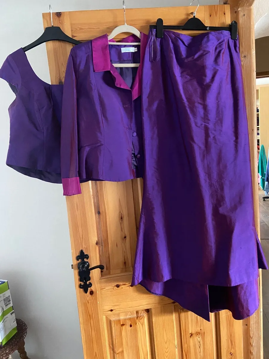 Three piece purple suit - Image 2