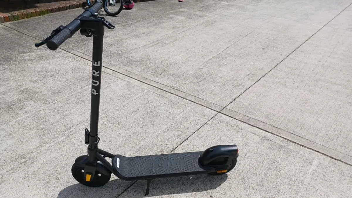Pure Air pro Electric Scooter - Image 1