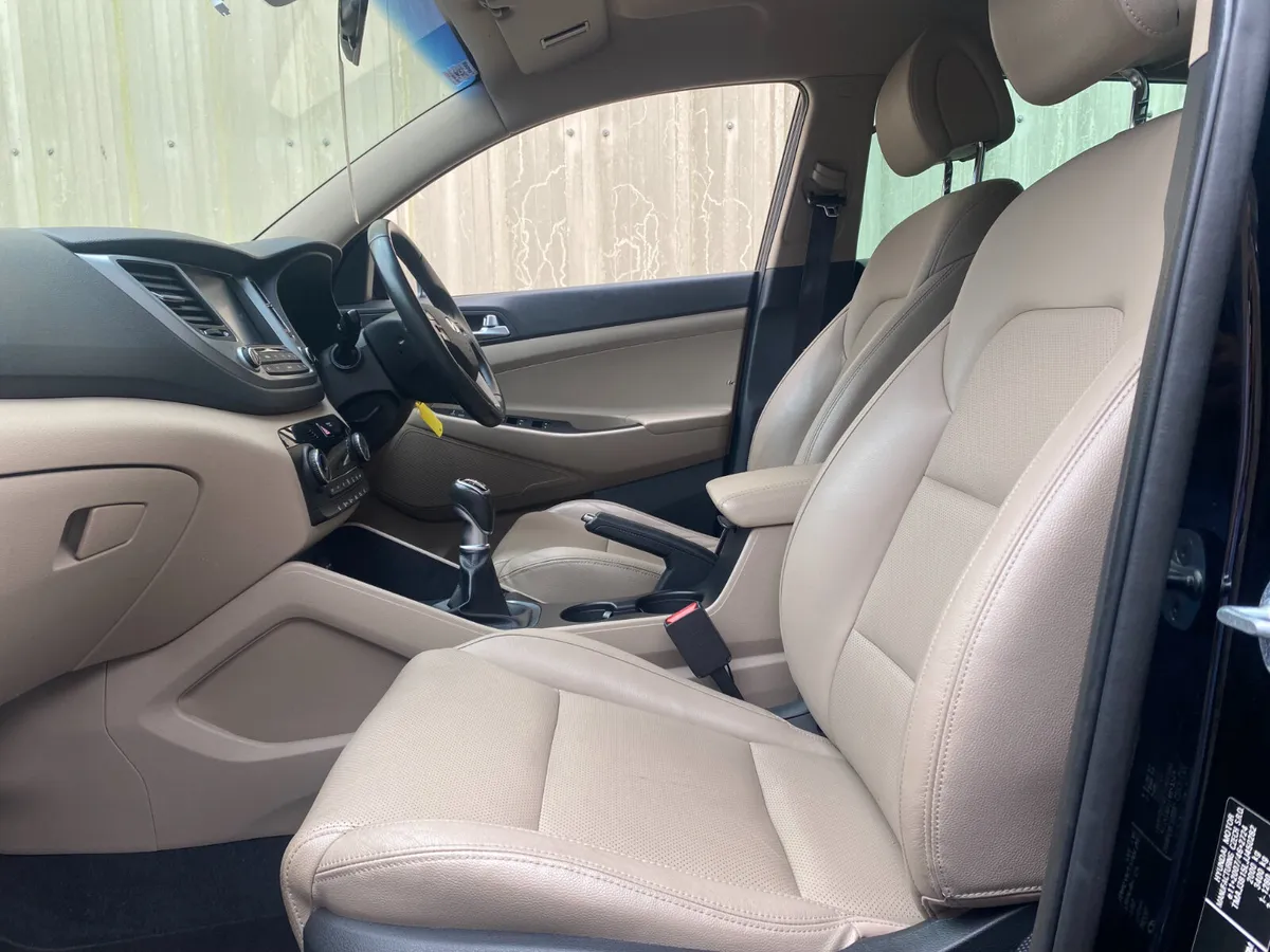 Hyundai Tucson 2018//LEATHER//NAV//CAMERA - Image 4