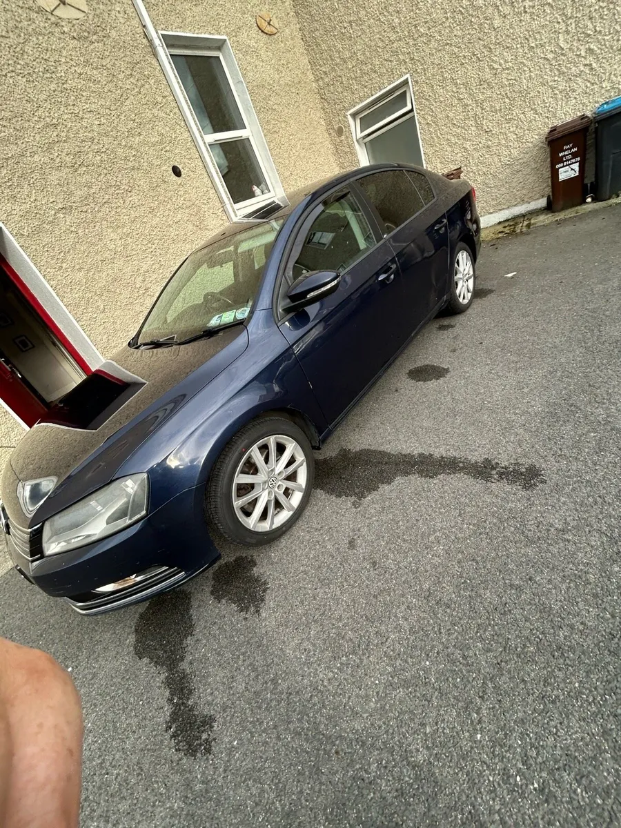 Volkswagen Passat 2013 - Image 4