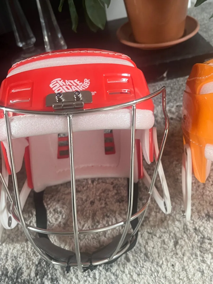 Gola cooper helmets - Image 1