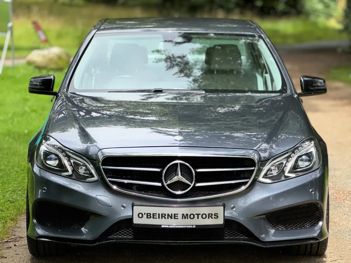 E220 AMG NIGHT EDT * LOW KMS * - Image 2