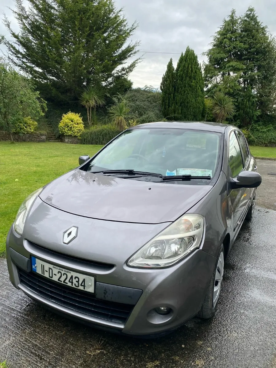 Renault Clio 2011 - Image 1