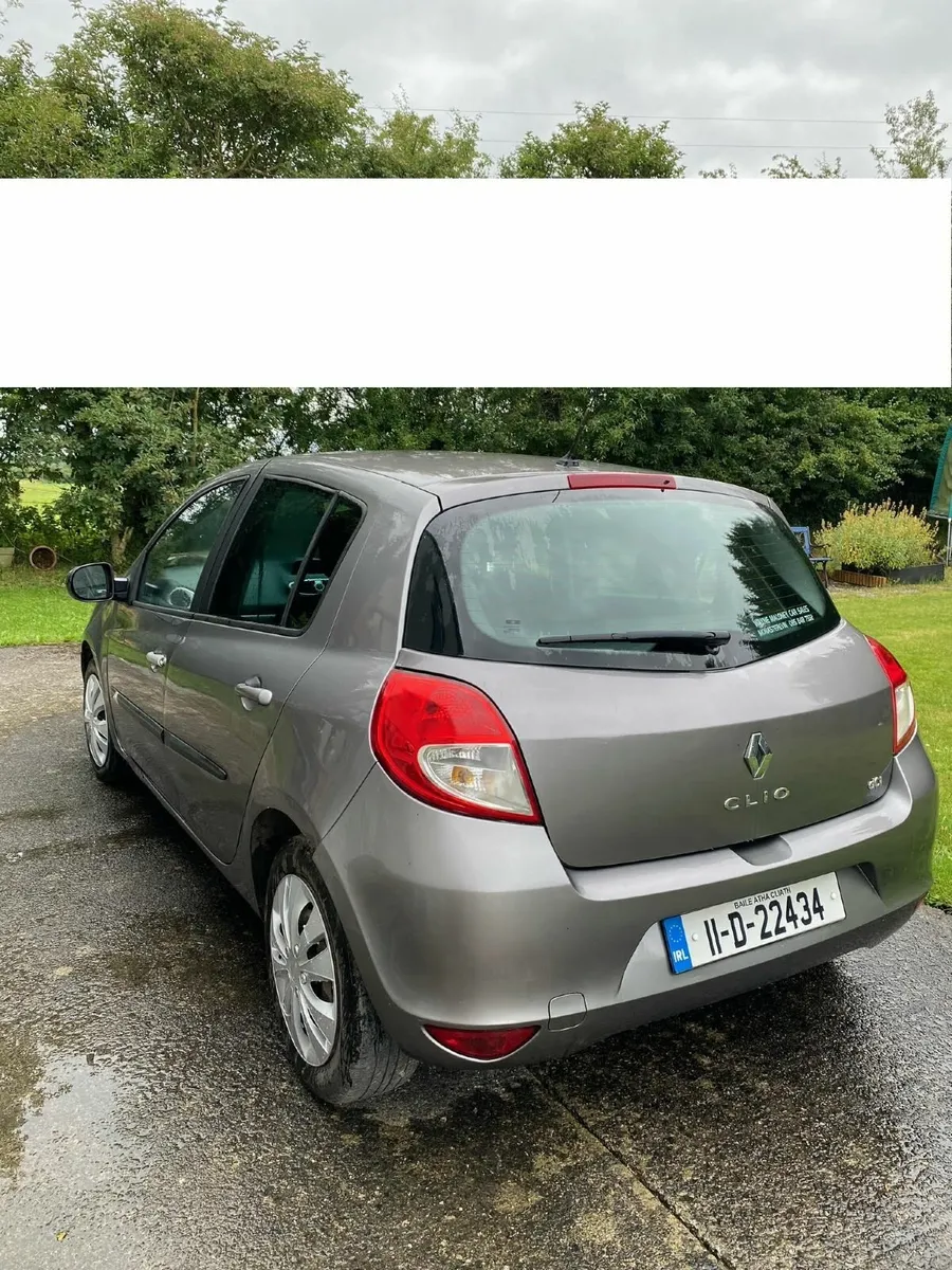 Renault Clio 2011 - Image 2