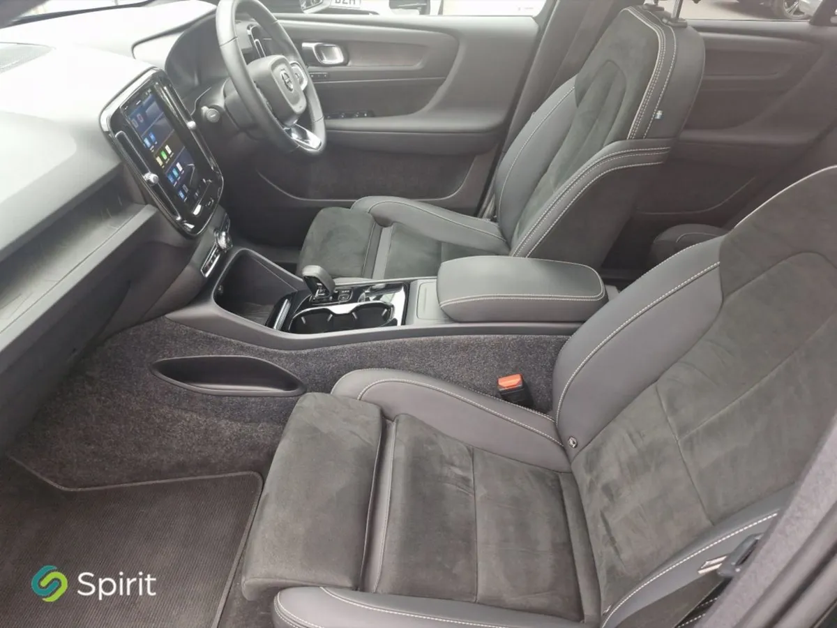 Volvo XC40 Fully Electric  Single Motor  Ultimate - Image 4