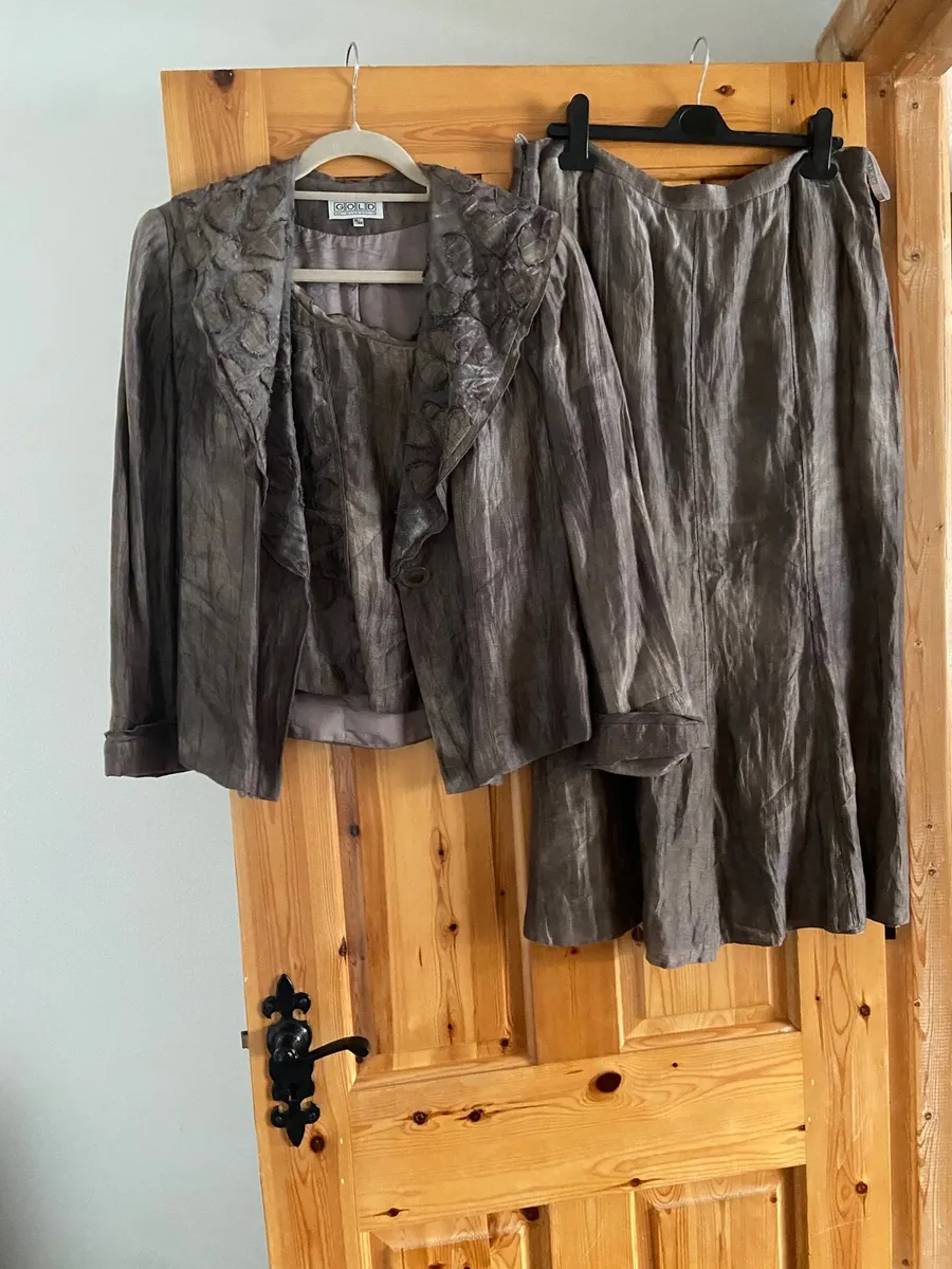 3 piece out fit - Image 1