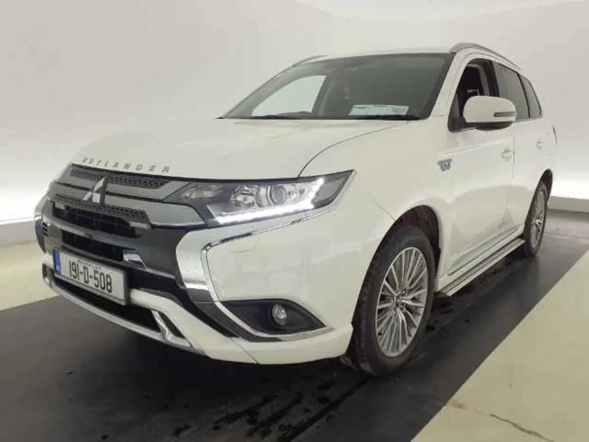 Mitsubishi Outlander 2019 For Auction!! - Image 1