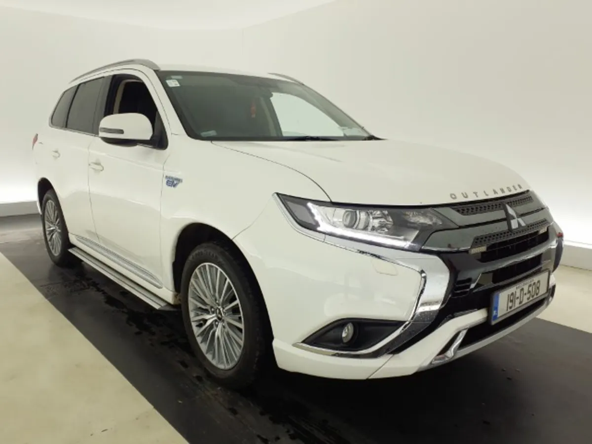 Mitsubishi Outlander 2019 For Auction!! - Image 2