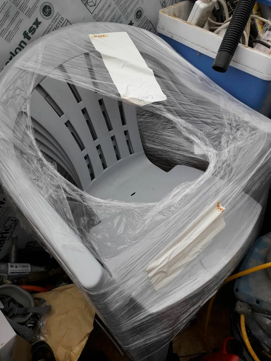 4 x deck chairs , garden seats, new, 20e the lot - Image 2