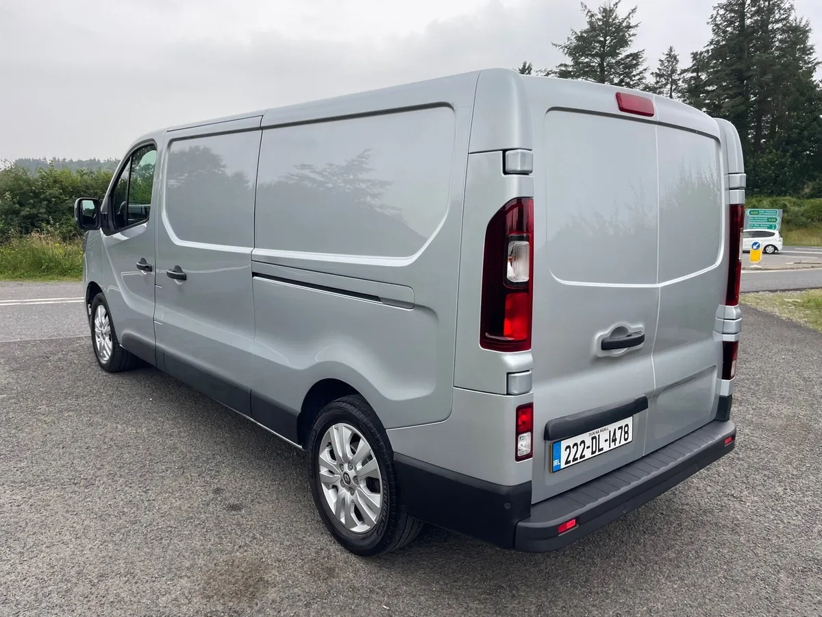 Renault trafic 2022 - Image 3