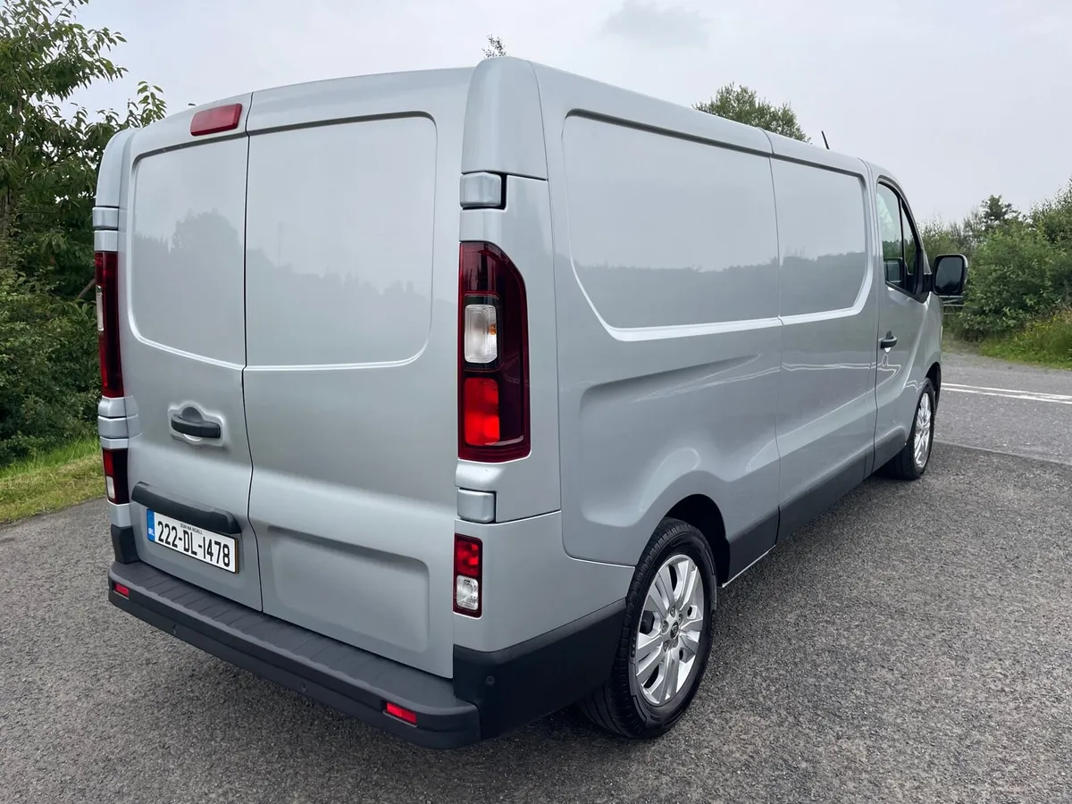 Renault trafic 2022 - Image 4