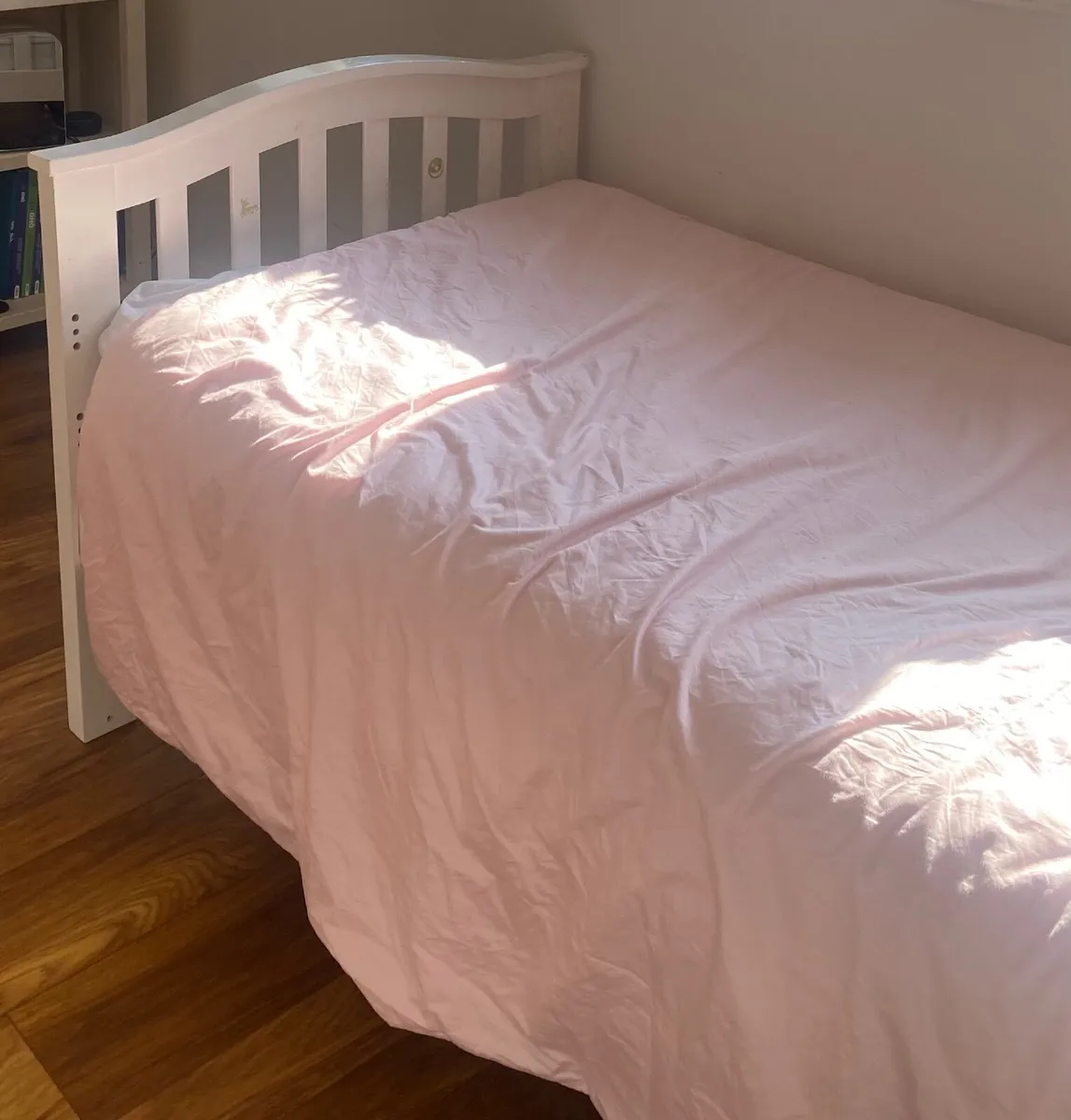 Bed - Image 1
