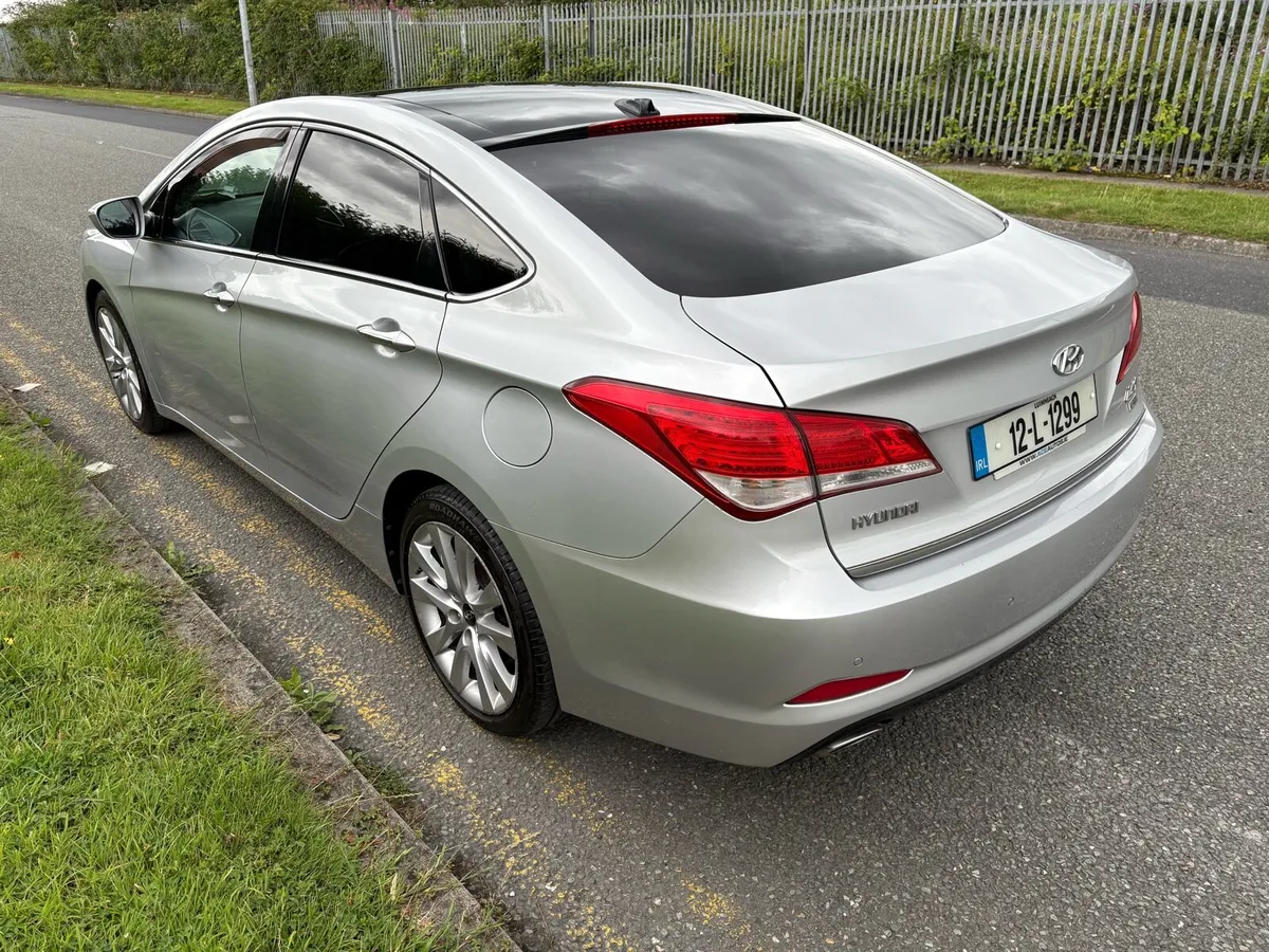 Hyundai i40 premium, brand new nct and tax - Image 4