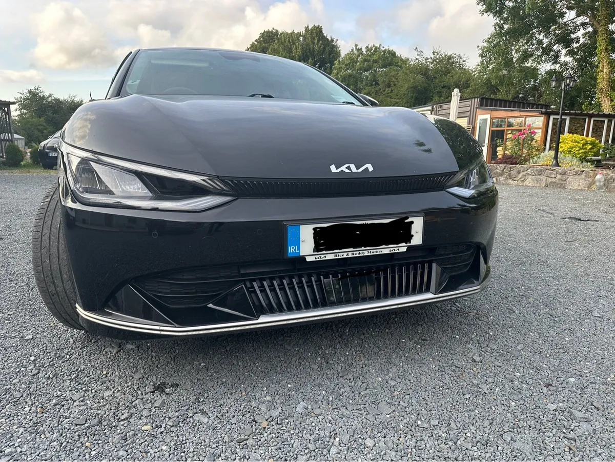2022 Kia EV6 electric 60k km - Image 1