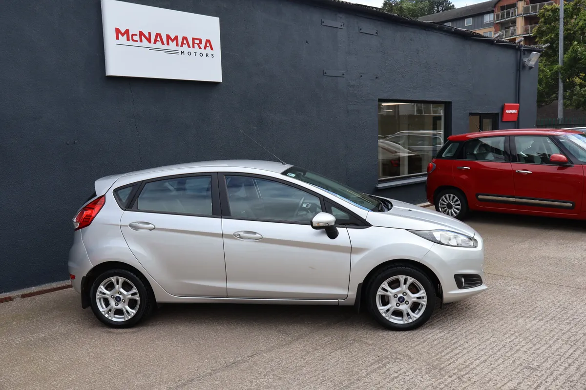 Ford Fiesta Zetec Only 69,000Km 1 Owner From New! - Image 2