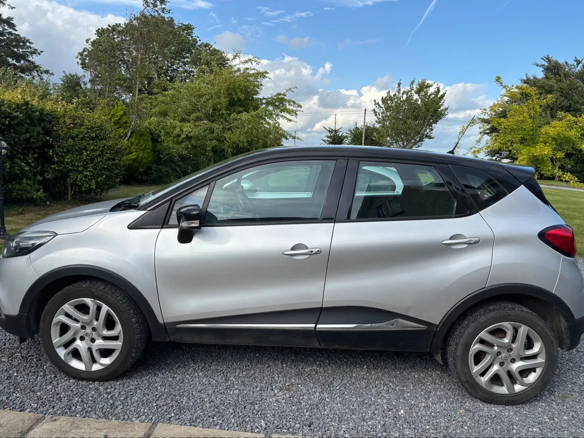 Renault Captur 2017 - Image 2
