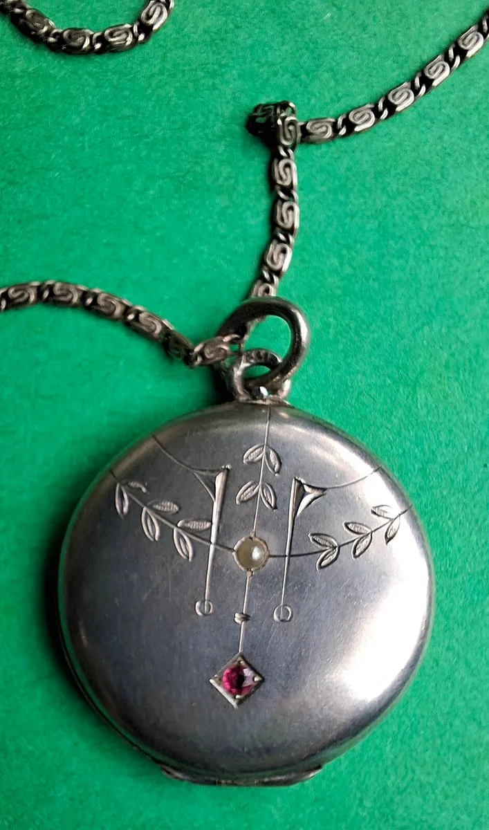 Art Nouveau Stone Set Silver Locket - Image 2