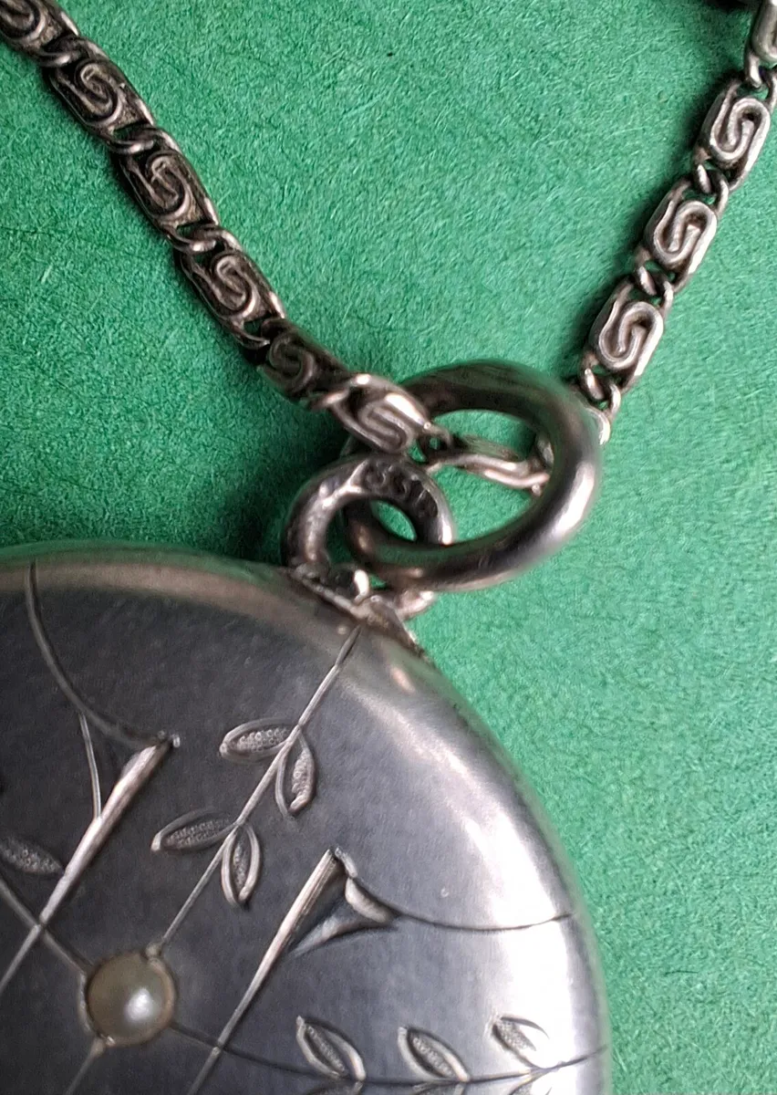 Art Nouveau Stone Set Silver Locket - Image 4