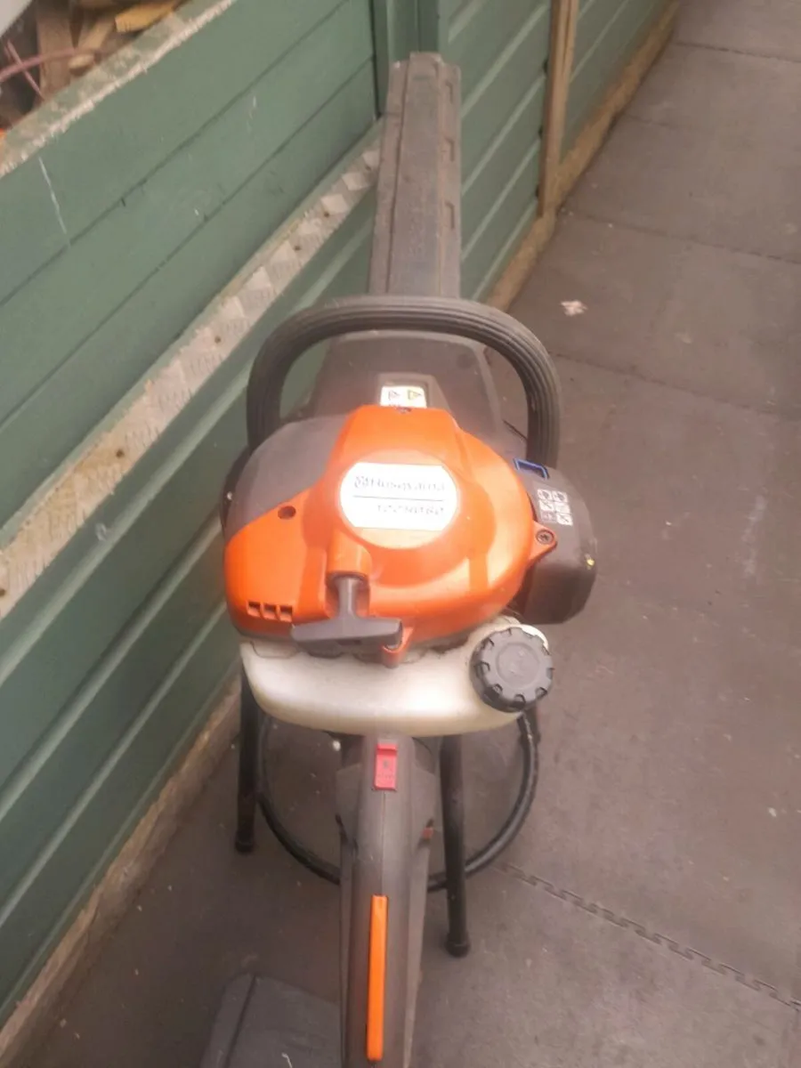 Husqvarna hedge cutter - Image 2