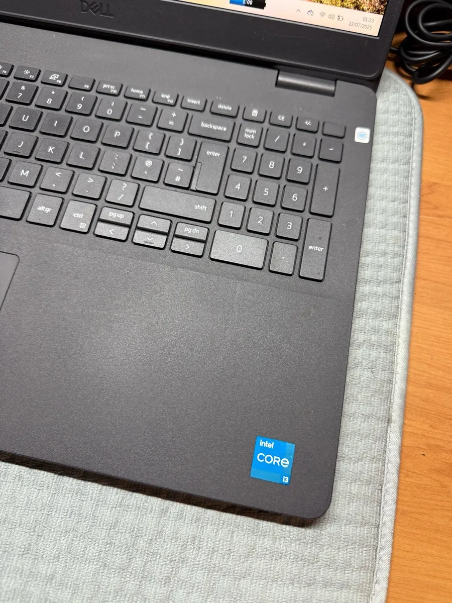 Dell laptop i3 pro 16-256-500 win 11 pro - Image 2