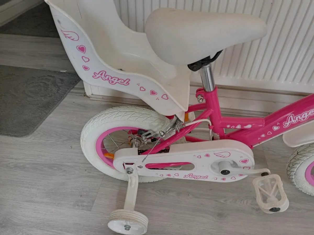 Kids angel bike size 12 inch wheels. - Image 3