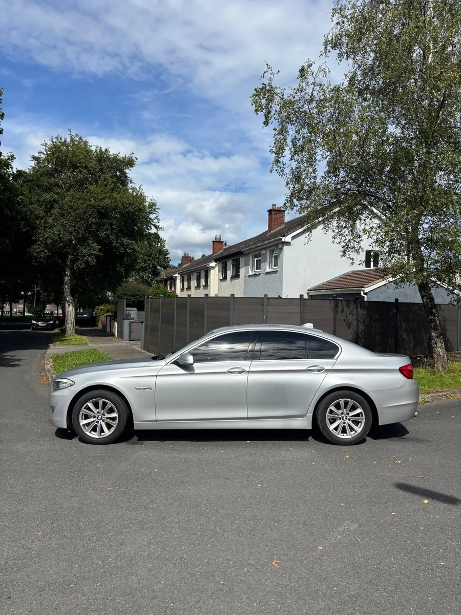 BMW F10 2011 - Image 3